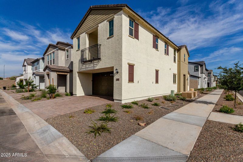 2474 W Rowel Rd, Phoenix, AZ 85085