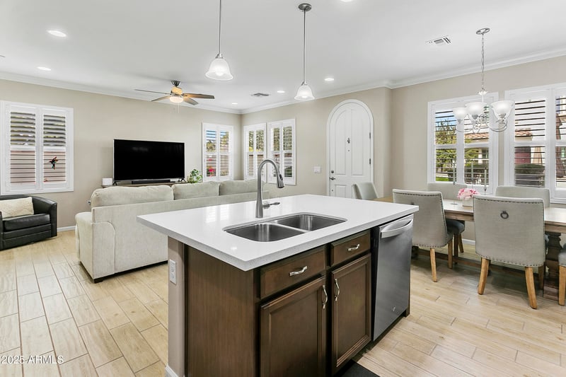 2477 Market Pl #18, Chandler, AZ 85248