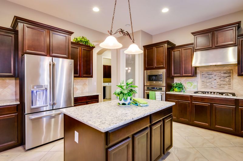 2479 E Ironside Dr, Gilbert, AZ 85298