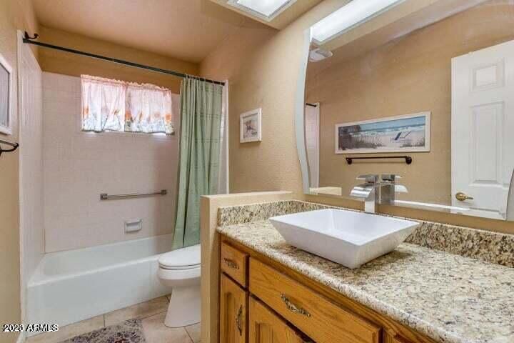 248 N 65th Pl, Mesa, AZ 85205