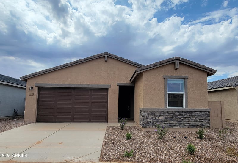 2481 Fortana Dr, San Tan Valley, AZ 85143