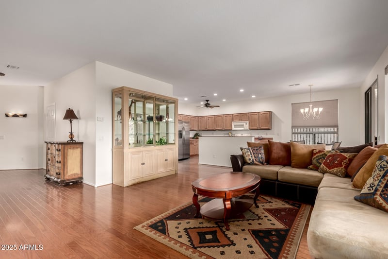 24814 Sedona Dr, Sun Lakes, AZ 85248