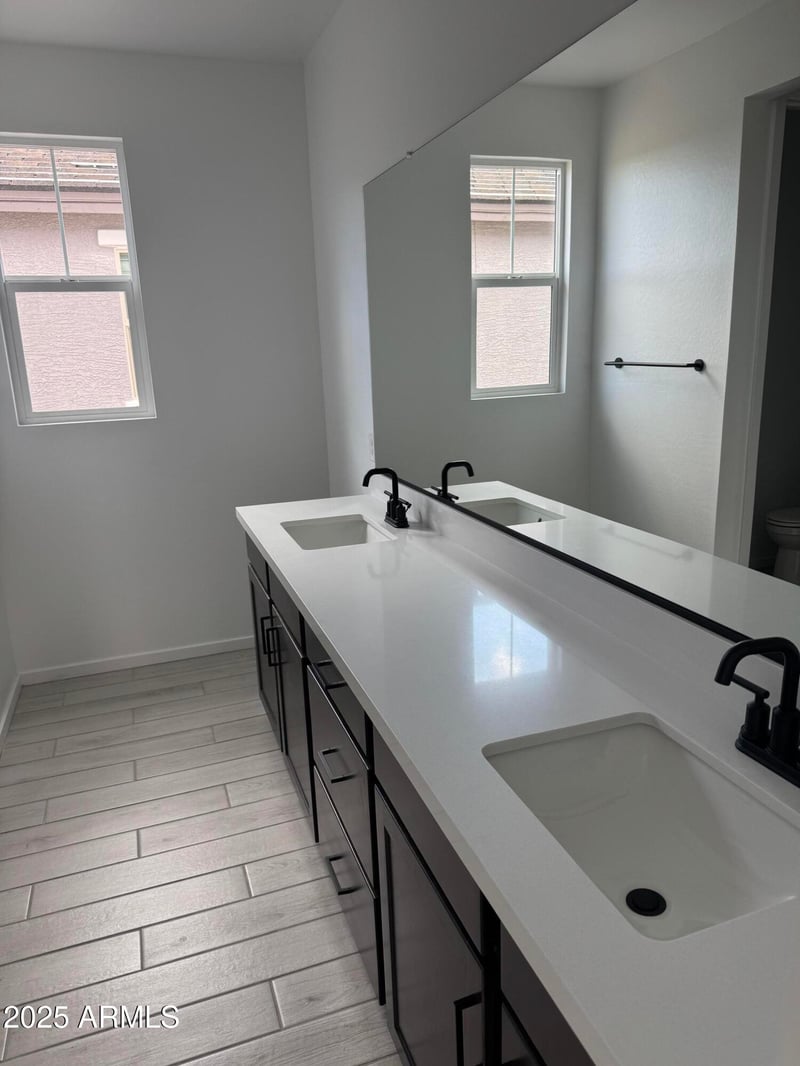 2482 Rowel Rd, Phoenix, AZ 85085