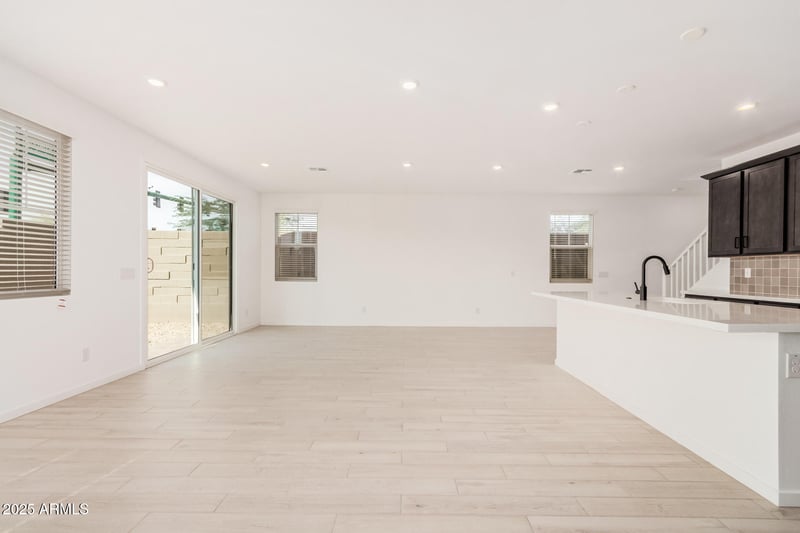 2482 Rowel Rd, Phoenix, AZ 85085