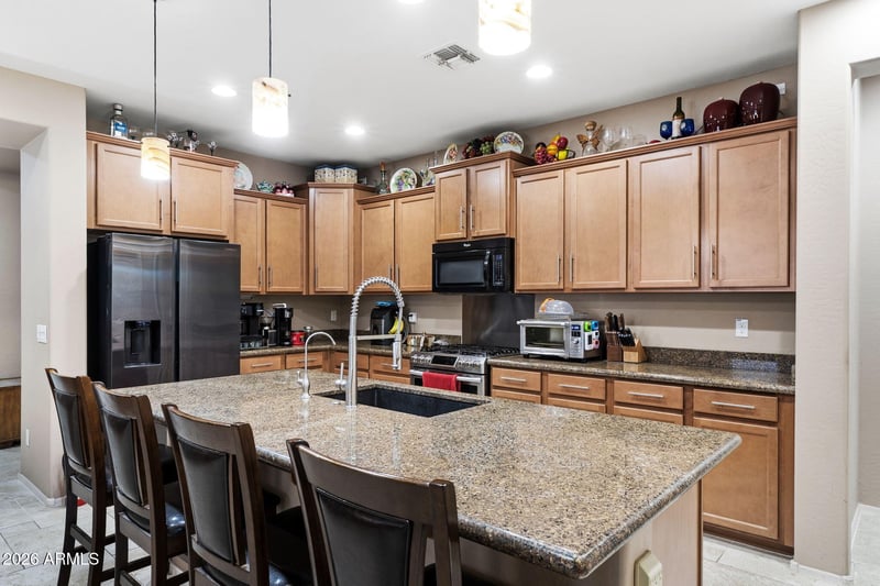 2482 Arroyo Way, San Tan Valley, AZ 85144