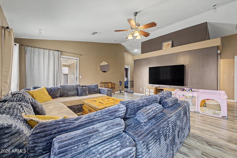24831 Huntington Dr, Buckeye, AZ 85326