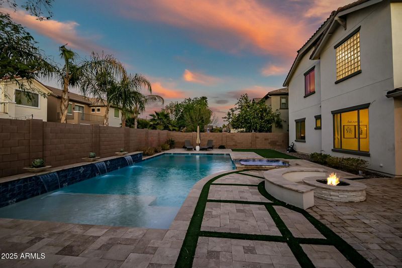 2484 E Lodgepole Dr, Gilbert, AZ 85298