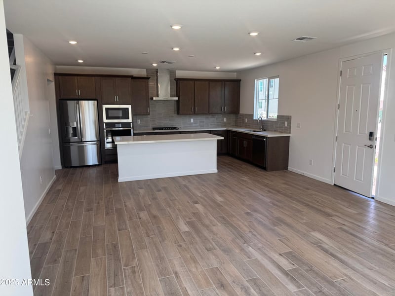 2488 Rowel Rd, Phoenix, AZ 85085
