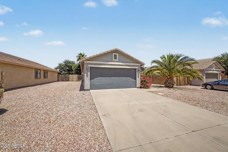 2488 Sawtooth Way, San Tan Valley, AZ 85144