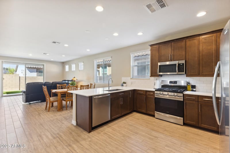 24884 171st Ln, Surprise, AZ 85387