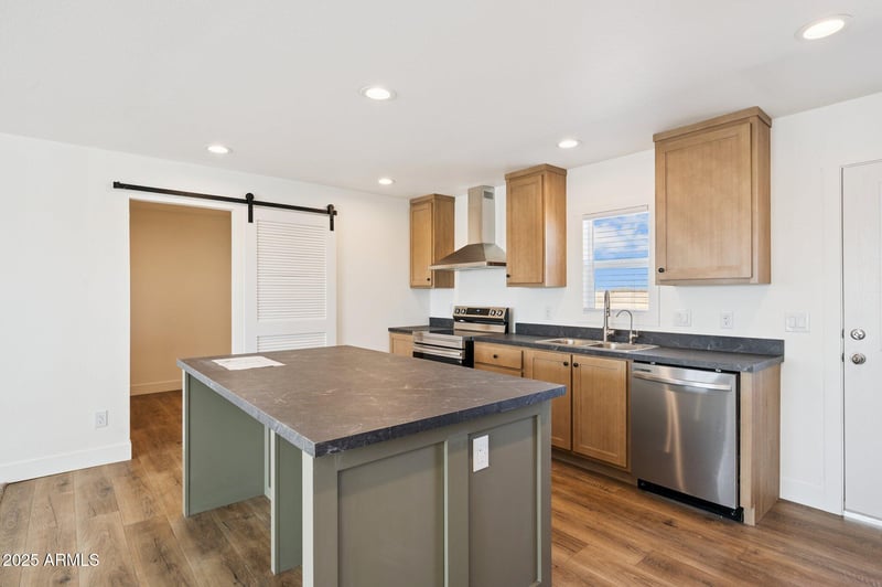 2489 357th Dr, Tonopah, AZ 85354