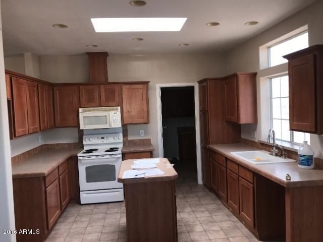 2489 W Tepee St, Apache Junction, AZ 85120