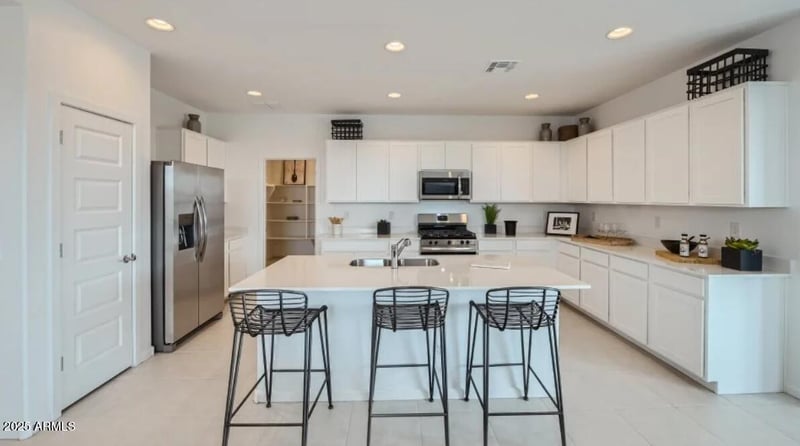 24891 174th Ave, Surprise, AZ 85387