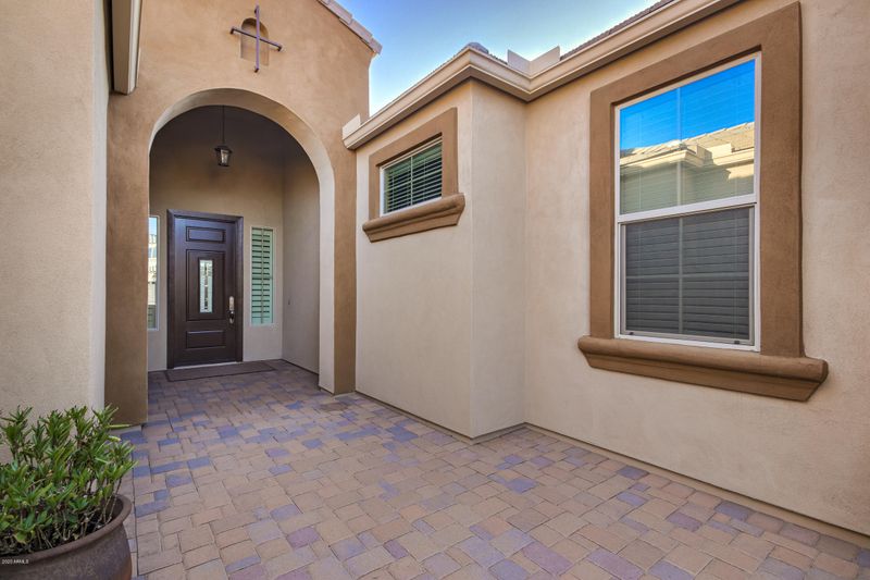 249 E Powell Way, Chandler, AZ 85249
