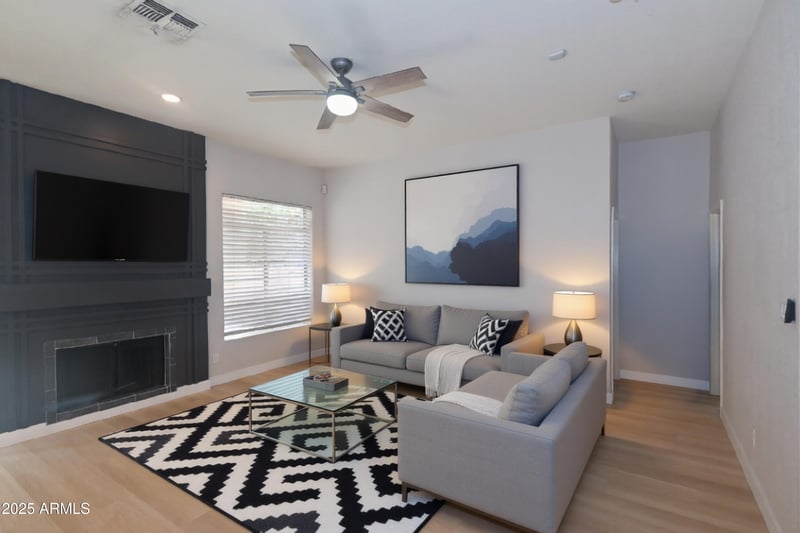 249 Palomino Ct, Gilbert, AZ 85296