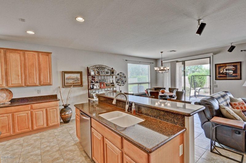 24907 S Mohawk Ct, Sun Lakes, AZ 85248
