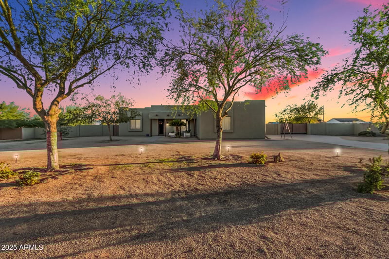 24909 Red Robin Dr, Wittmann, AZ 85361