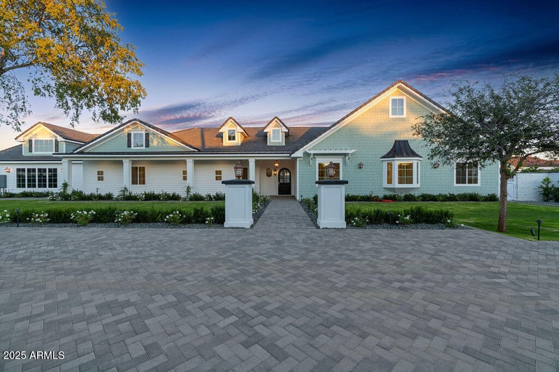 2495 Superstition Dr, Gilbert, AZ 85297