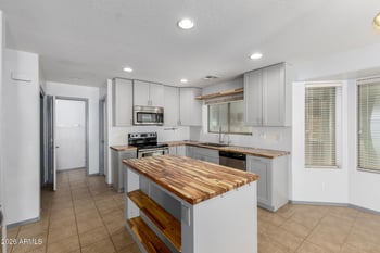 24984 Hidalgo Dr, Buckeye, AZ 85326