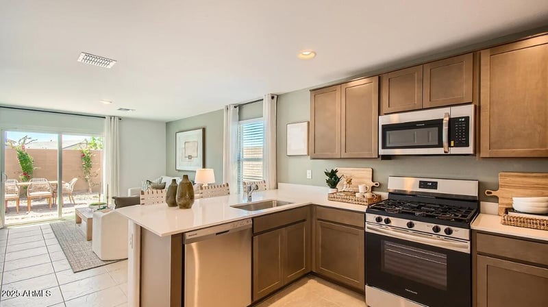 24992 N 174th Dr, Surprise, AZ 85387