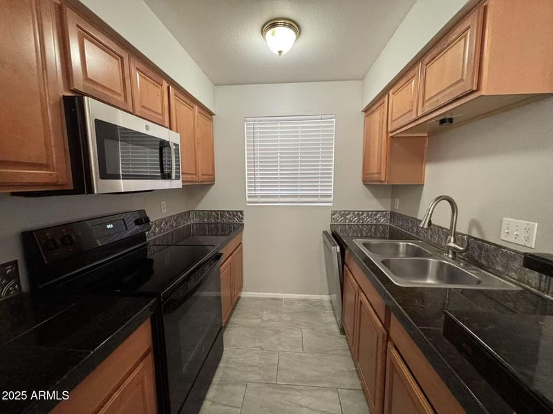 25 Cottonwood St #41, Chandler, AZ 85225