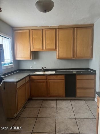 25 Illini St, Phoenix, AZ 85041