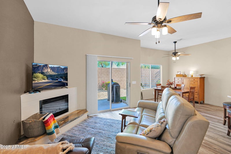 25 Quinn Cir #57, Mesa, AZ 85206