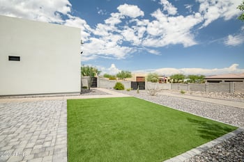 25 W Sagebrush Dr, Phoenix, AZ 85085