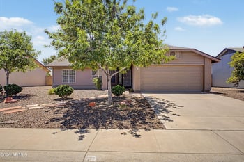 25 Sequoia Dr, Phoenix, AZ 85027