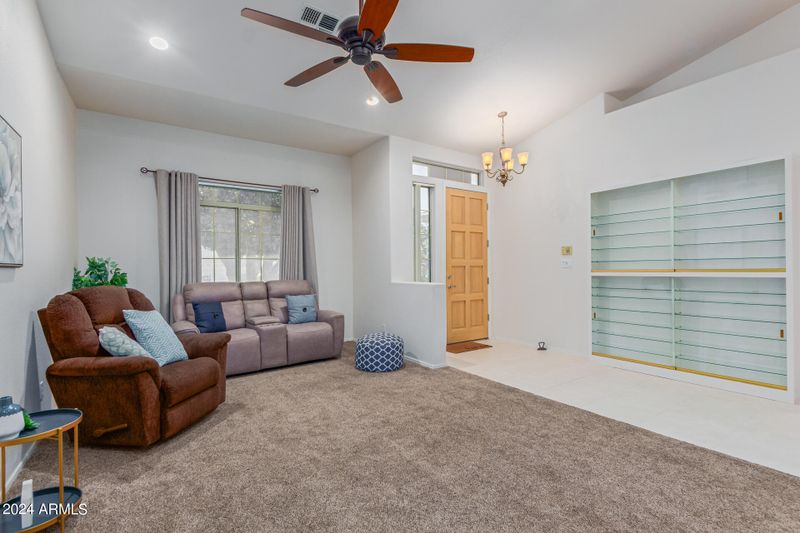 250 E Arabian Dr, Gilbert, AZ 85296