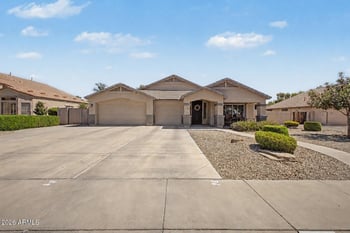 250 Chelsea Ln, Gilbert, AZ 85295