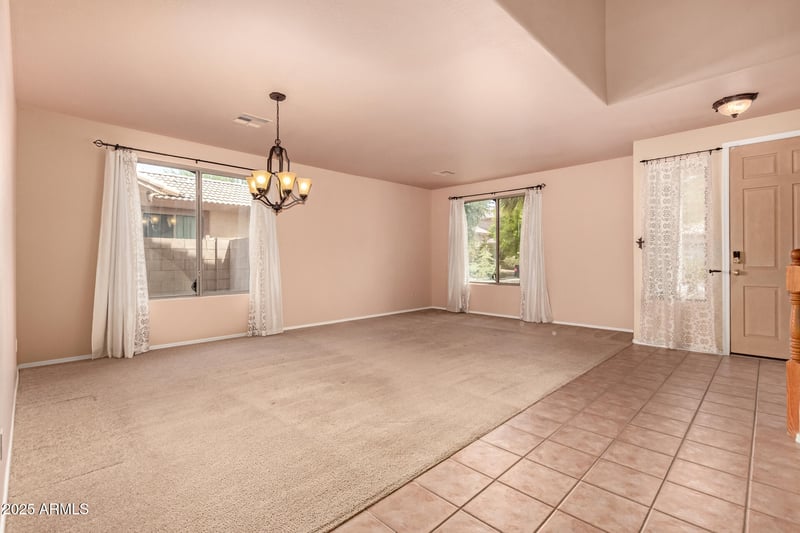 250 Hillside St, Mesa, AZ 85201