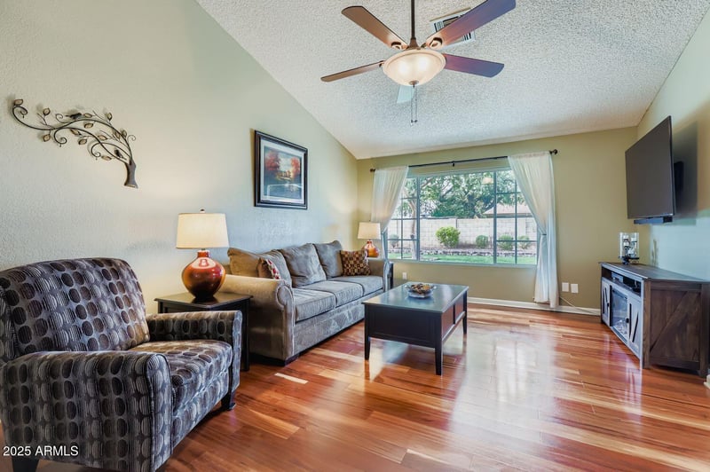 250 Piute Ave, Phoenix, AZ 85027
