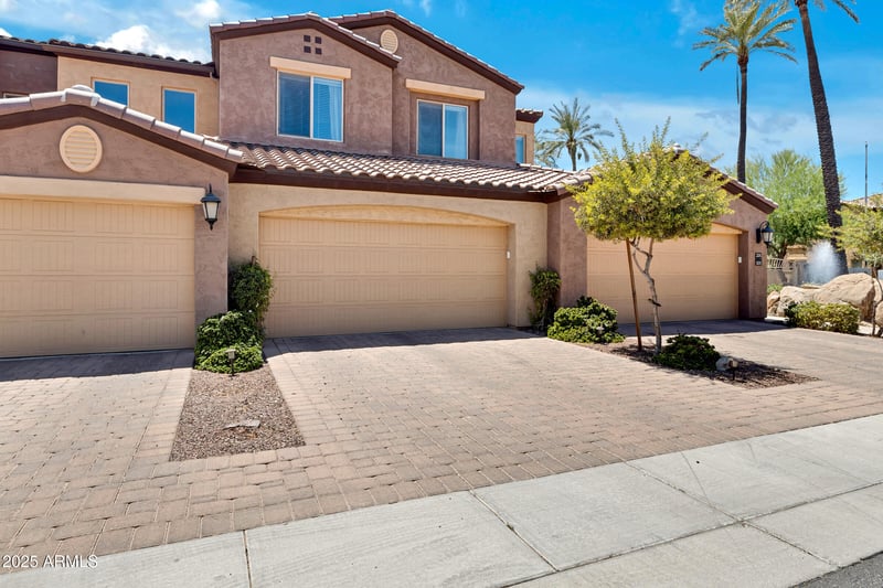 250 Queen Creek Rd #101, Chandler, AZ 85248