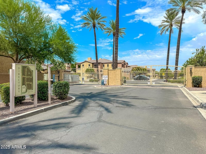 250 Queen Creek Rd #106, Chandler, AZ 85248