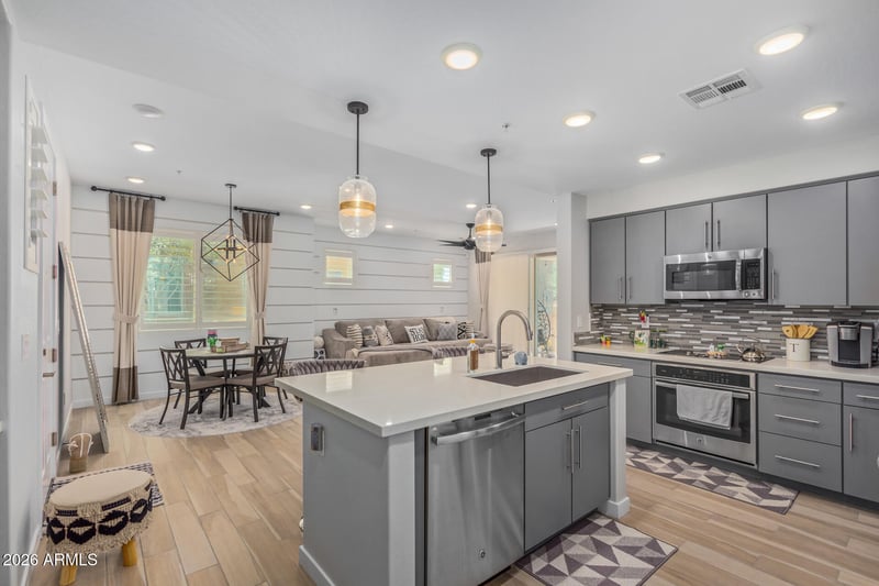 250 Queen Creek Rd #145, Chandler, AZ 85248