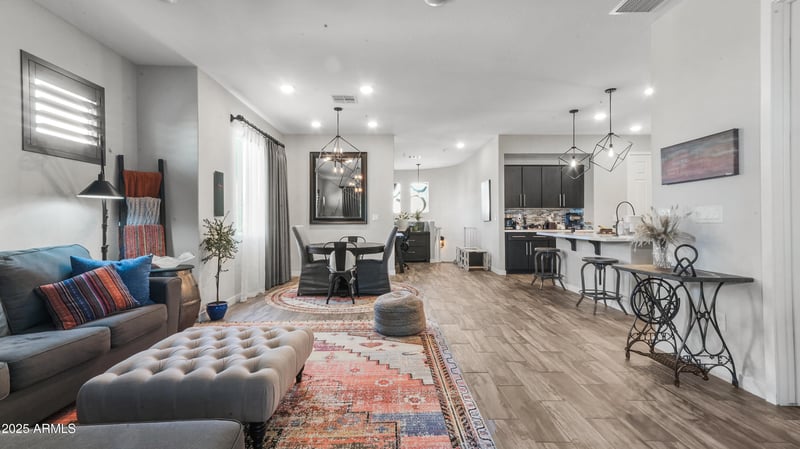 250 Queen Creek Rd #204, Chandler, AZ 85248