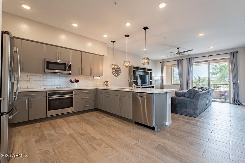 250 Queen Creek Rd #206, Chandler, AZ 85248