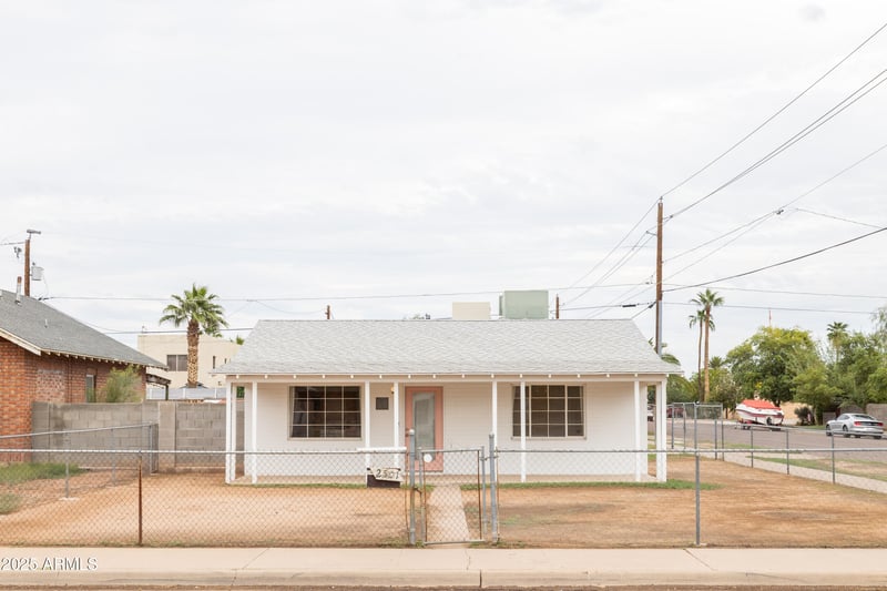 2501 11th St, Phoenix, AZ 85006