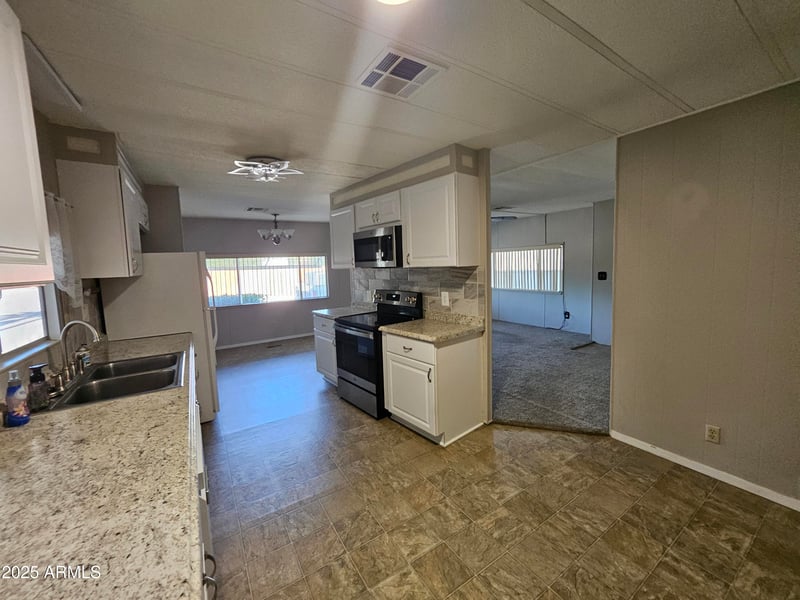 2501 Wickenburg Way #102, Wickenburg, AZ 85390