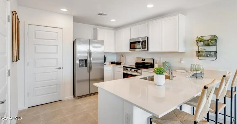 25013 174th Ln, Surprise, AZ 85387