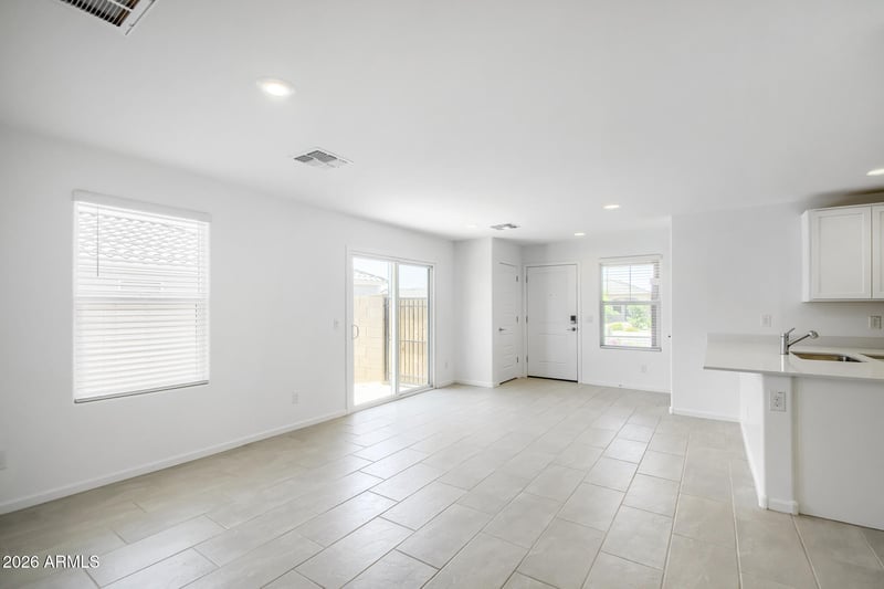 25013 N 174th Ln, Surprise, AZ 85387