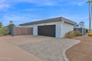 2502 E North Ln, Phoenix, AZ 85028