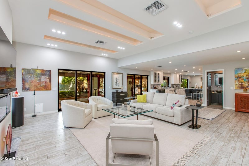 2502 Montebello Ave, Phoenix, AZ 85016