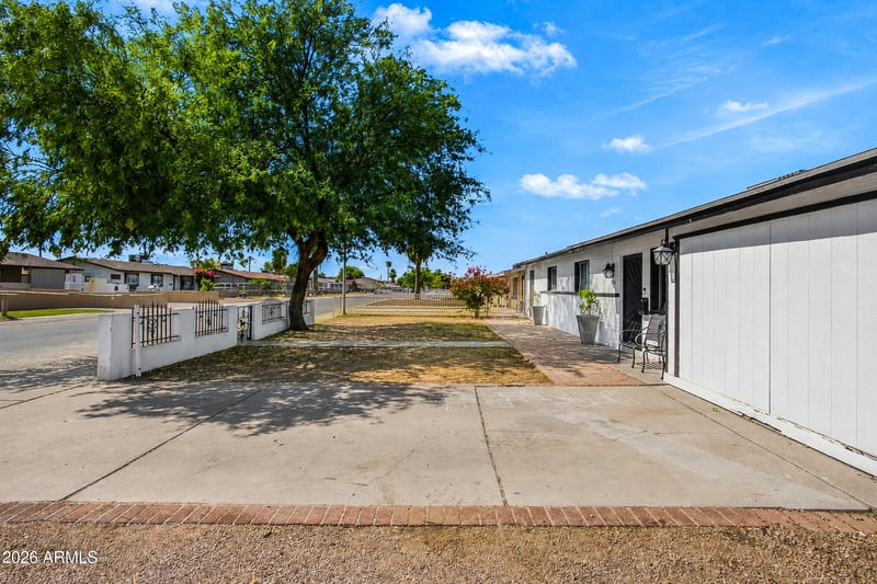 2502 N 47th Ln, Phoenix, AZ 85035