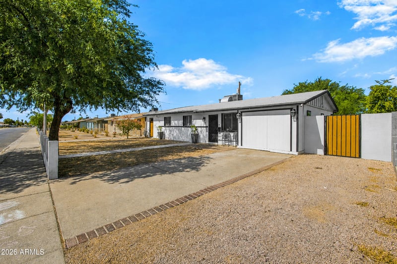 2502 N 47th Ln, Phoenix, AZ 85035