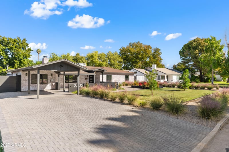 2502 Whitton Ave, Phoenix, AZ 85016