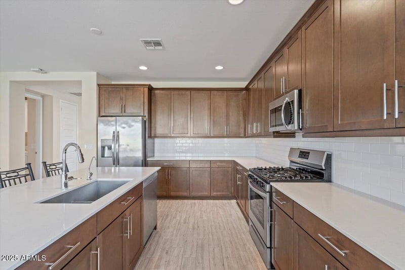 25030 172nd Ln, Surprise, AZ 85387