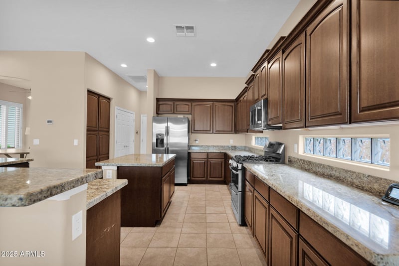 25037 44th Ave, Phoenix, AZ 85083