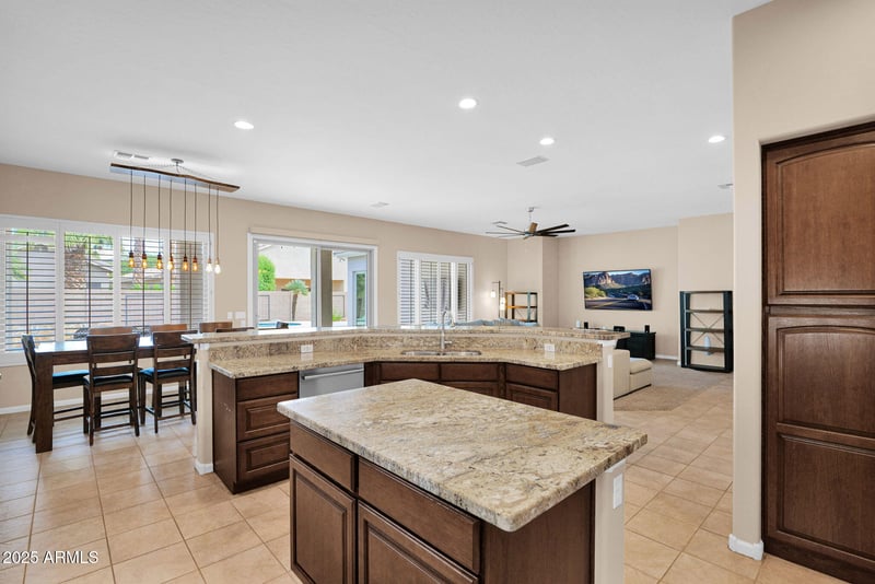 25037 44th Ave, Phoenix, AZ 85083